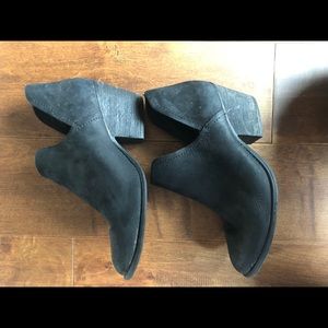 Steve Madden Black Booties